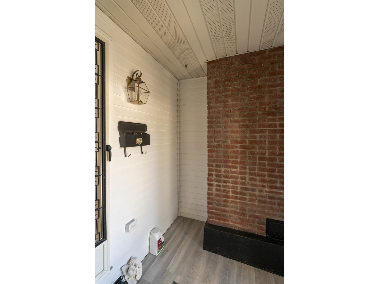 15A Linda Avenue