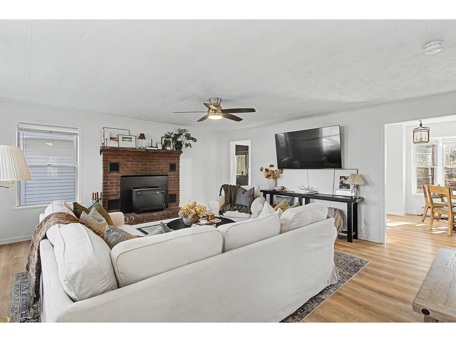 15A Linda Avenue