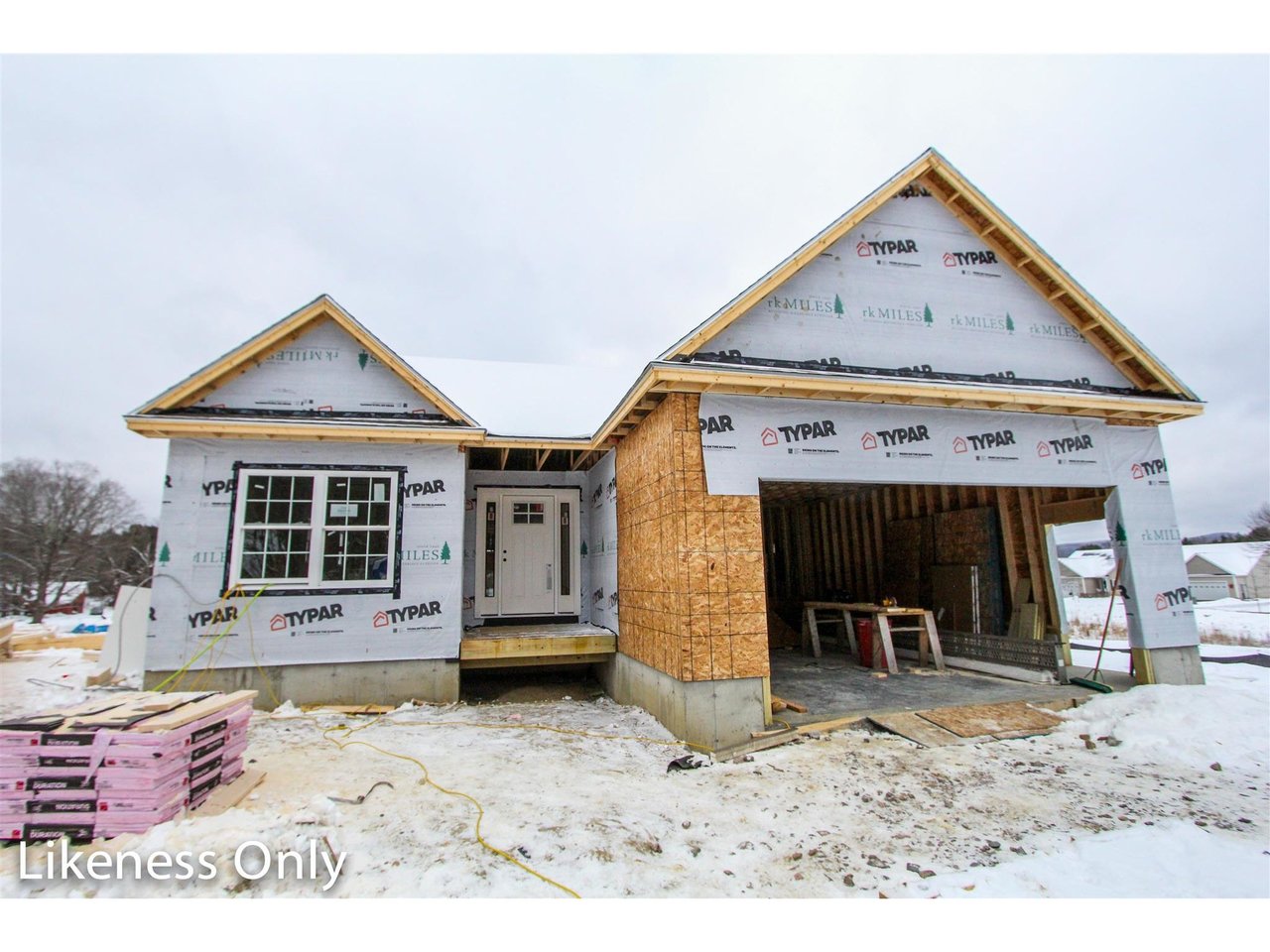 16 Black Walnut Lane