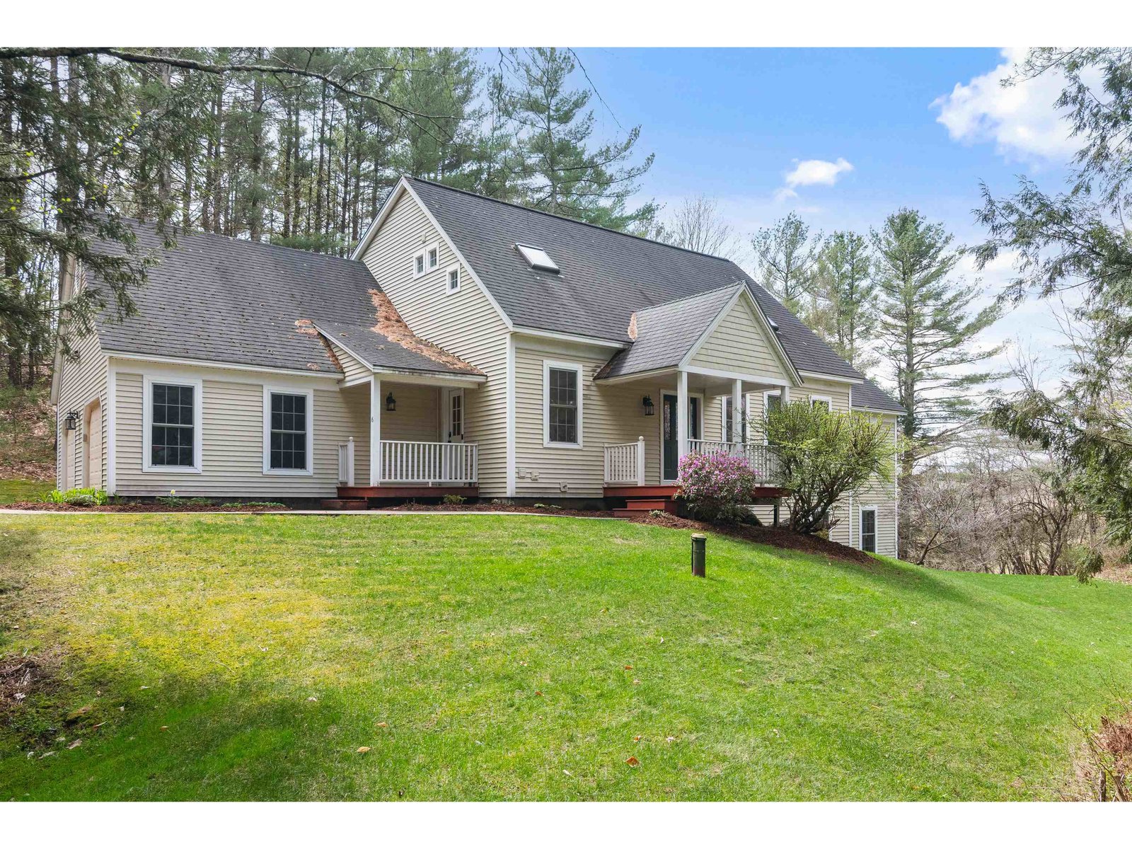 16 Bradley Bow Road