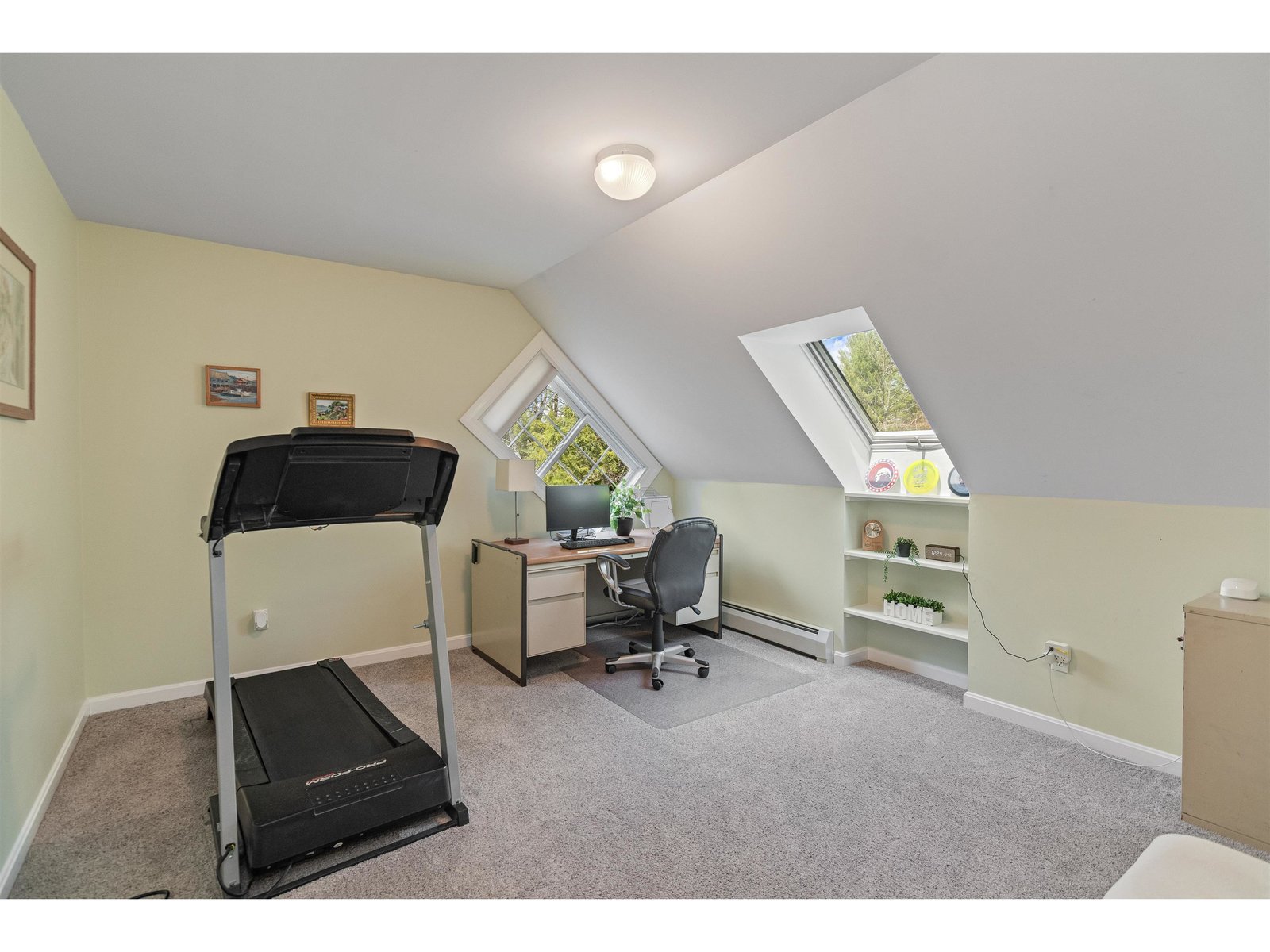16 Bradley Bow Road