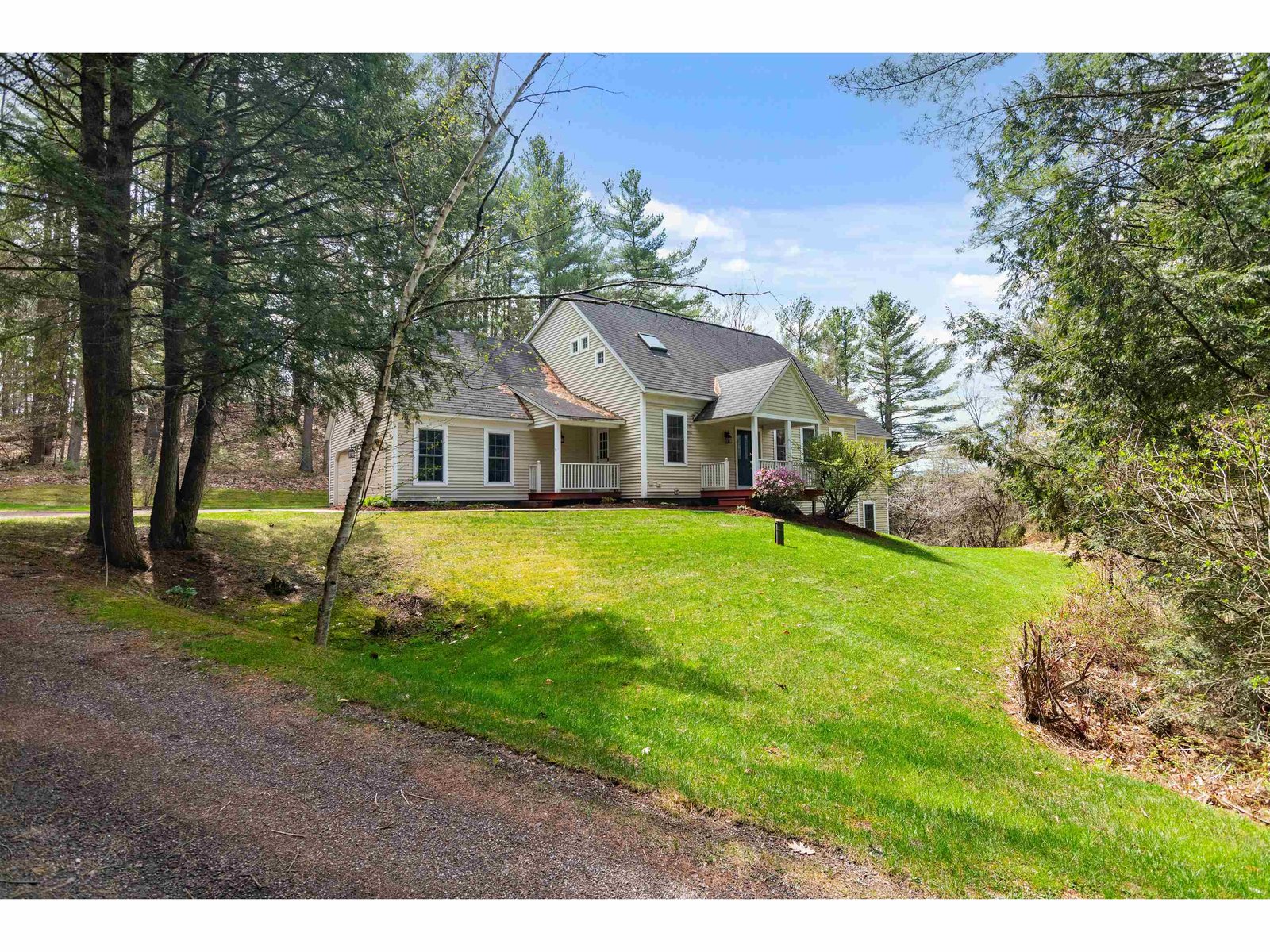 16 Bradley Bow Road