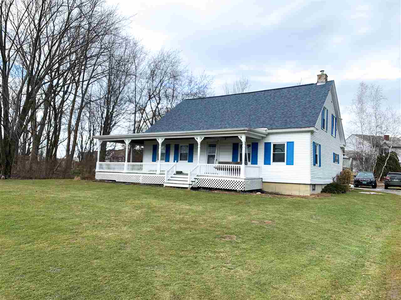 16 Center Road