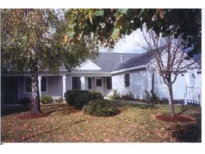 16 Clover Drive #3b, Unit 3B