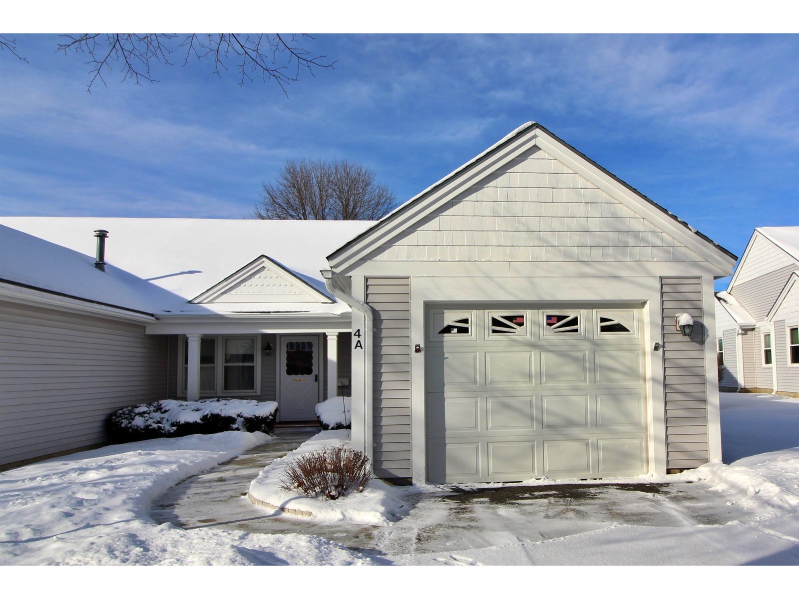 16 Clover Drive, Unit 4A