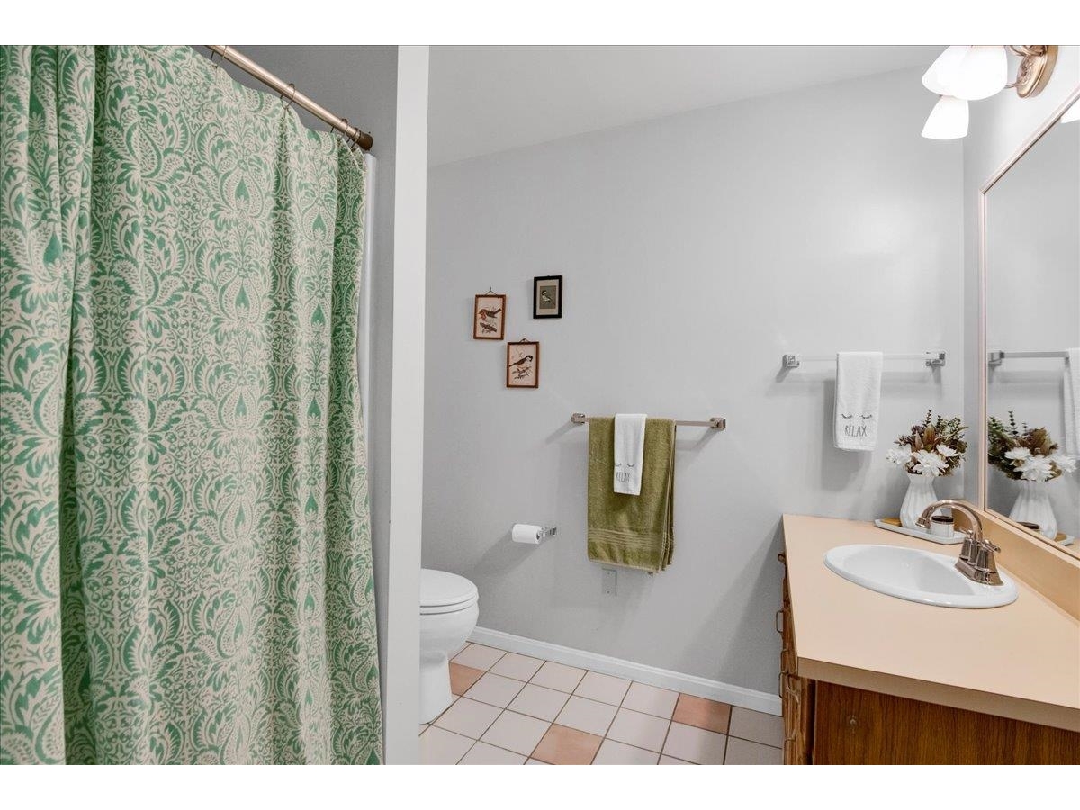 16 Clover Drive, Unit 8D