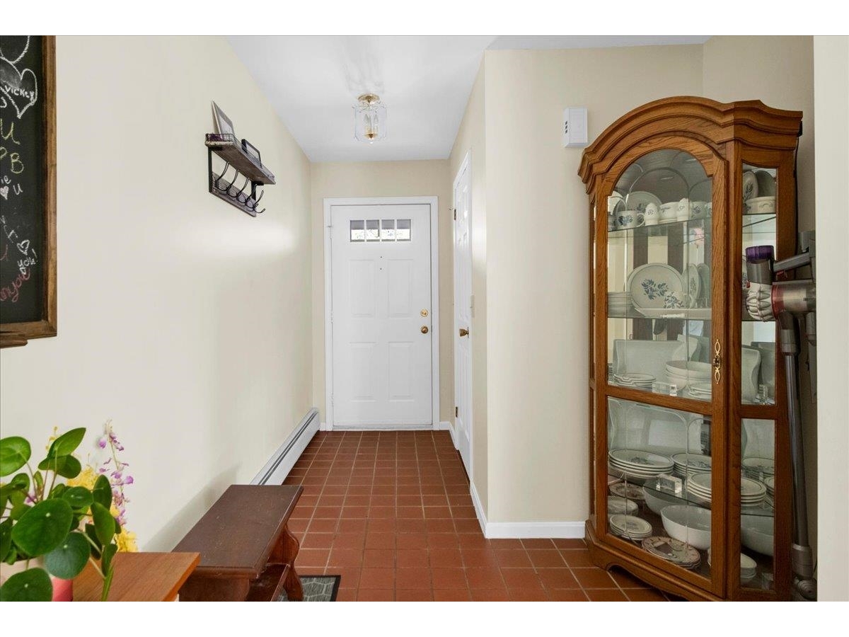 16 Clover Drive, Unit 8D