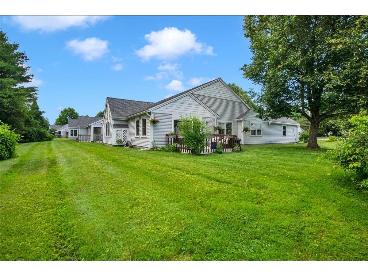 16 Clover Drive, Unit 8D