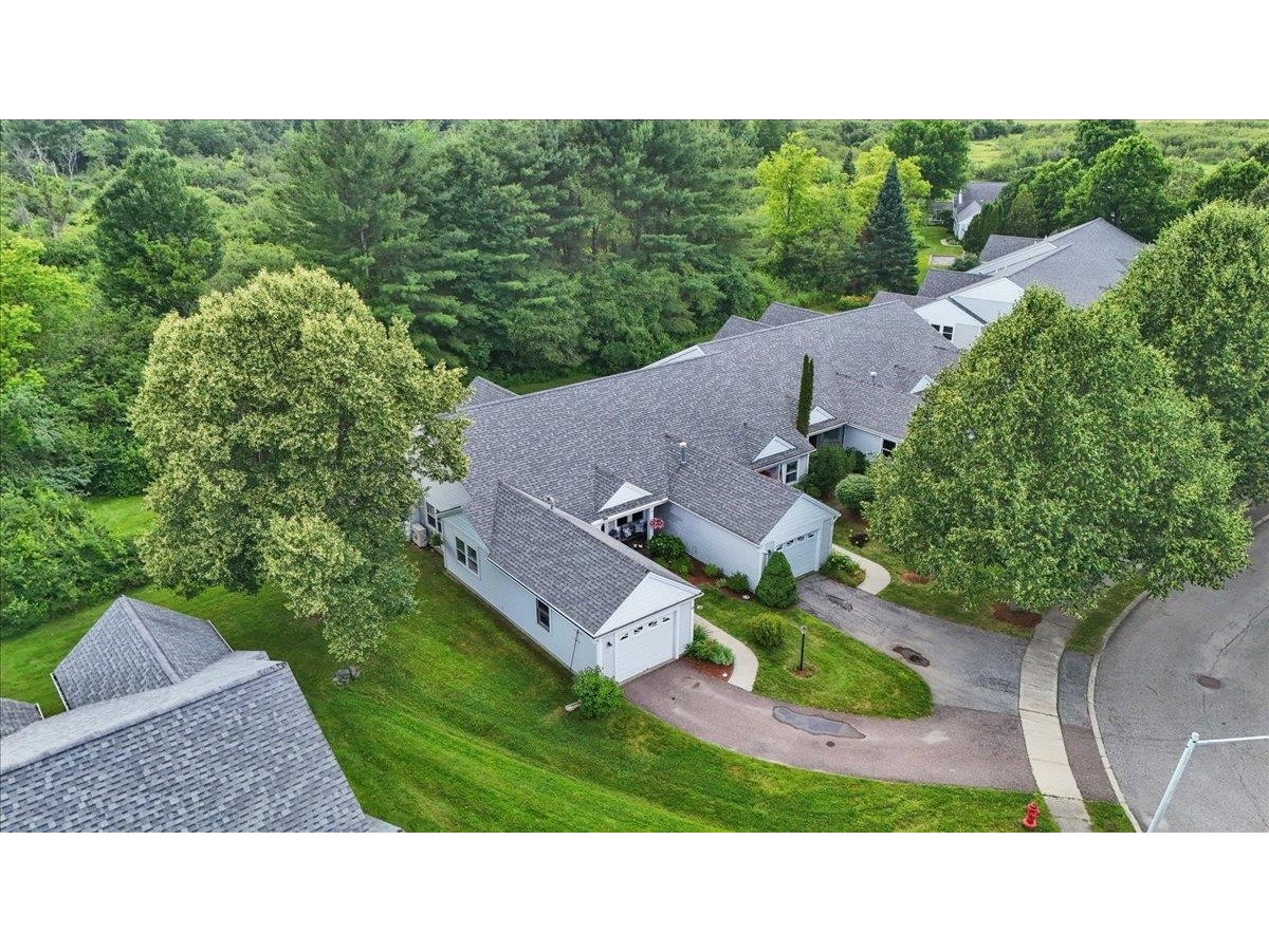16 Clover Drive, Unit 8D