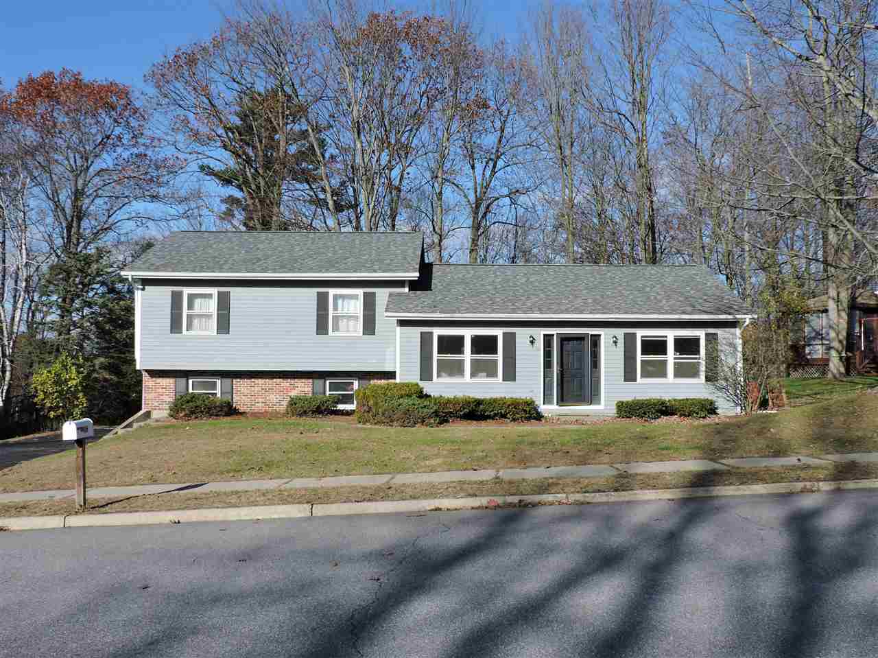 16 Corduroy Road
