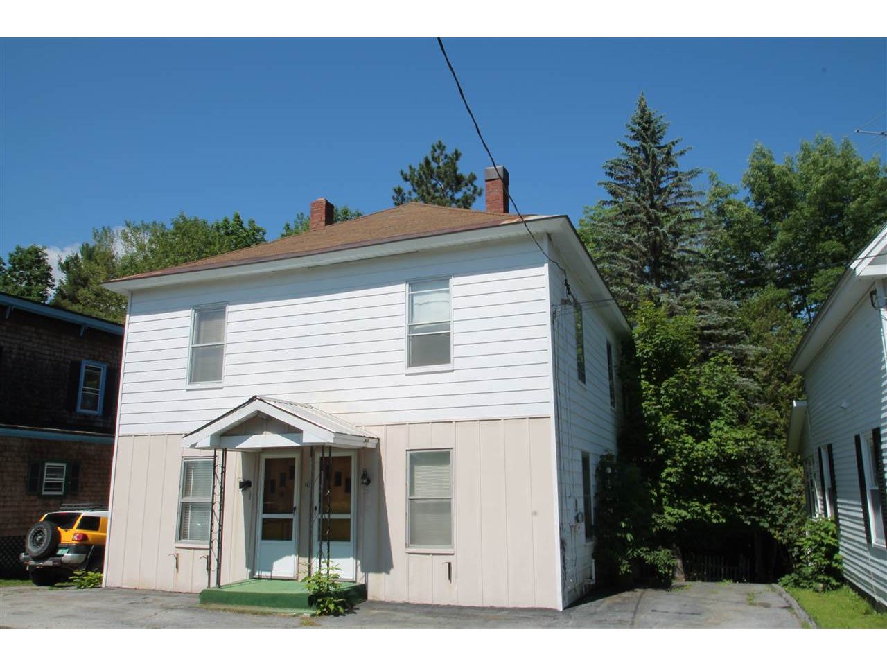 16 Crest Street