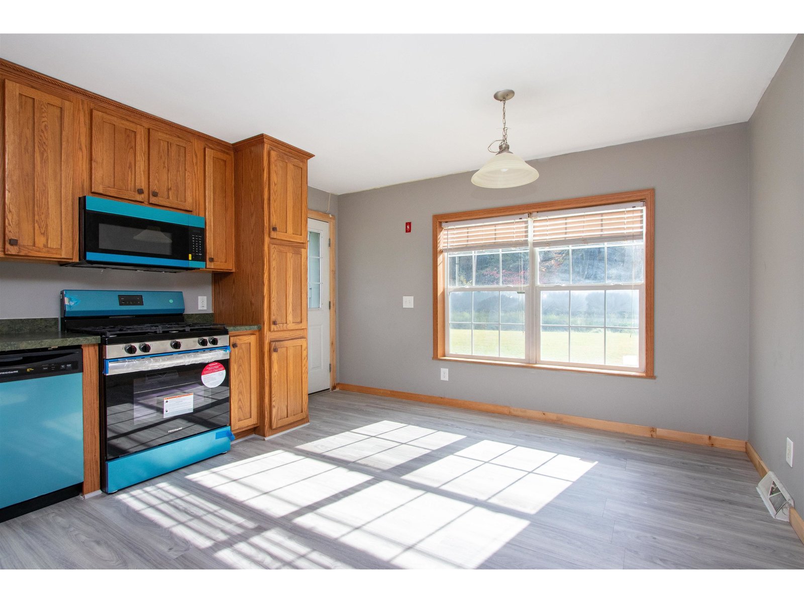 16 Deer Creek Lane