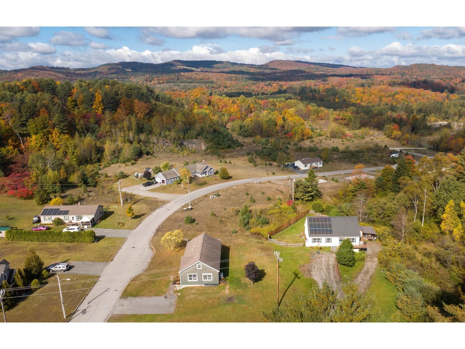 16 Deer Creek Lane