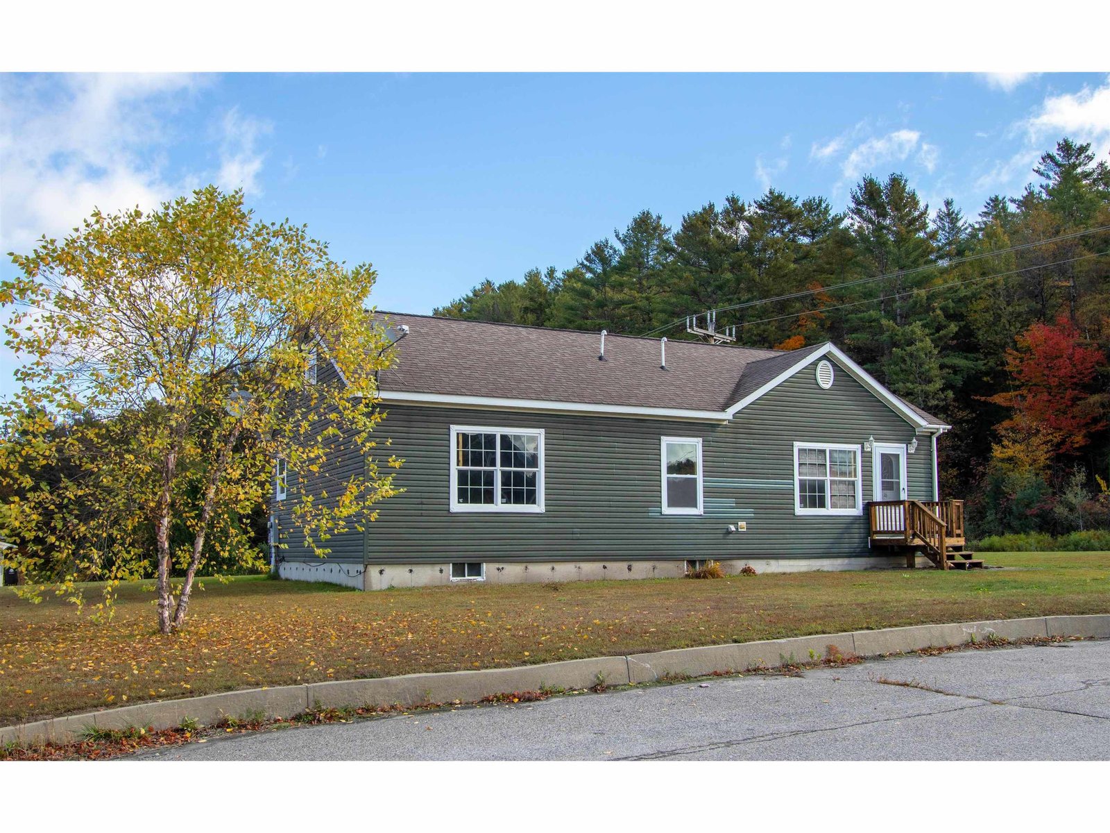 16 Deer Creek Lane