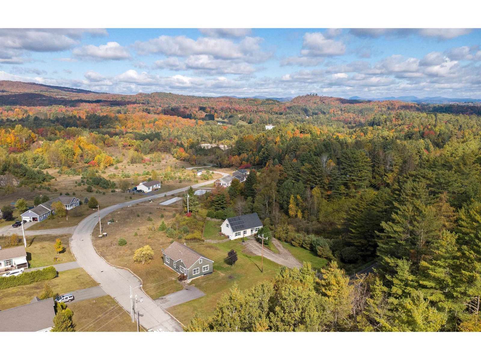 16 Deer Creek Lane