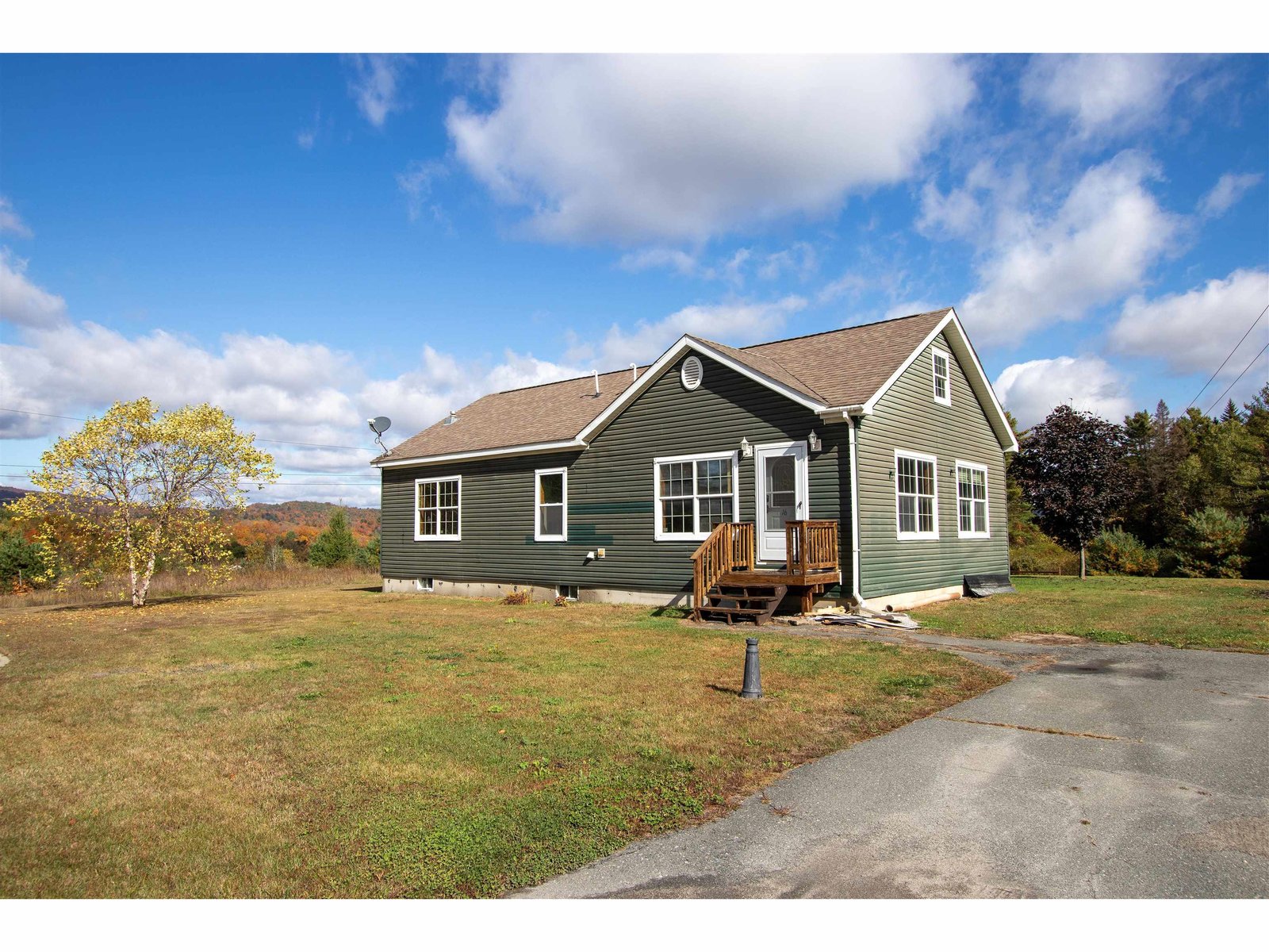 16 Deer Creek Lane