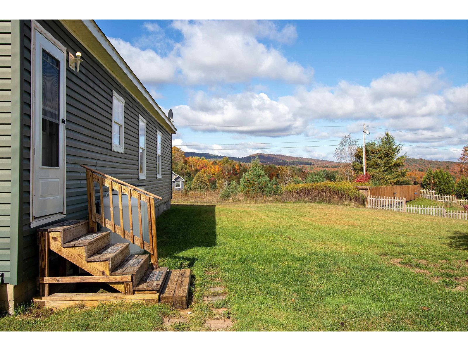 16 Deer Creek Lane