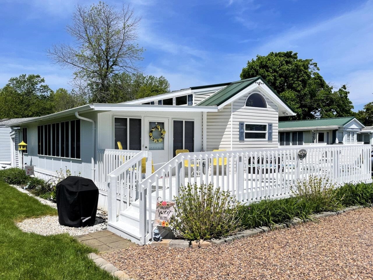 Apple Island Resort Cottages For Sale South Hero VT