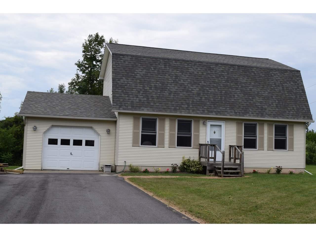 16 Green Mountain Drive