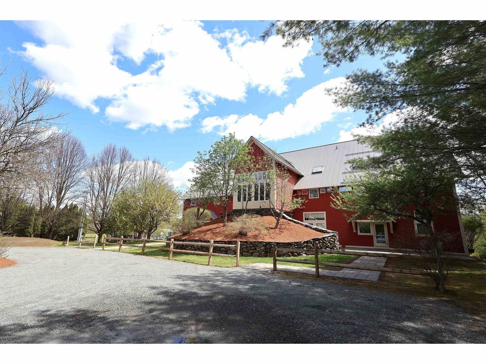 16 Hemlock Ridge Drive, Unit 101