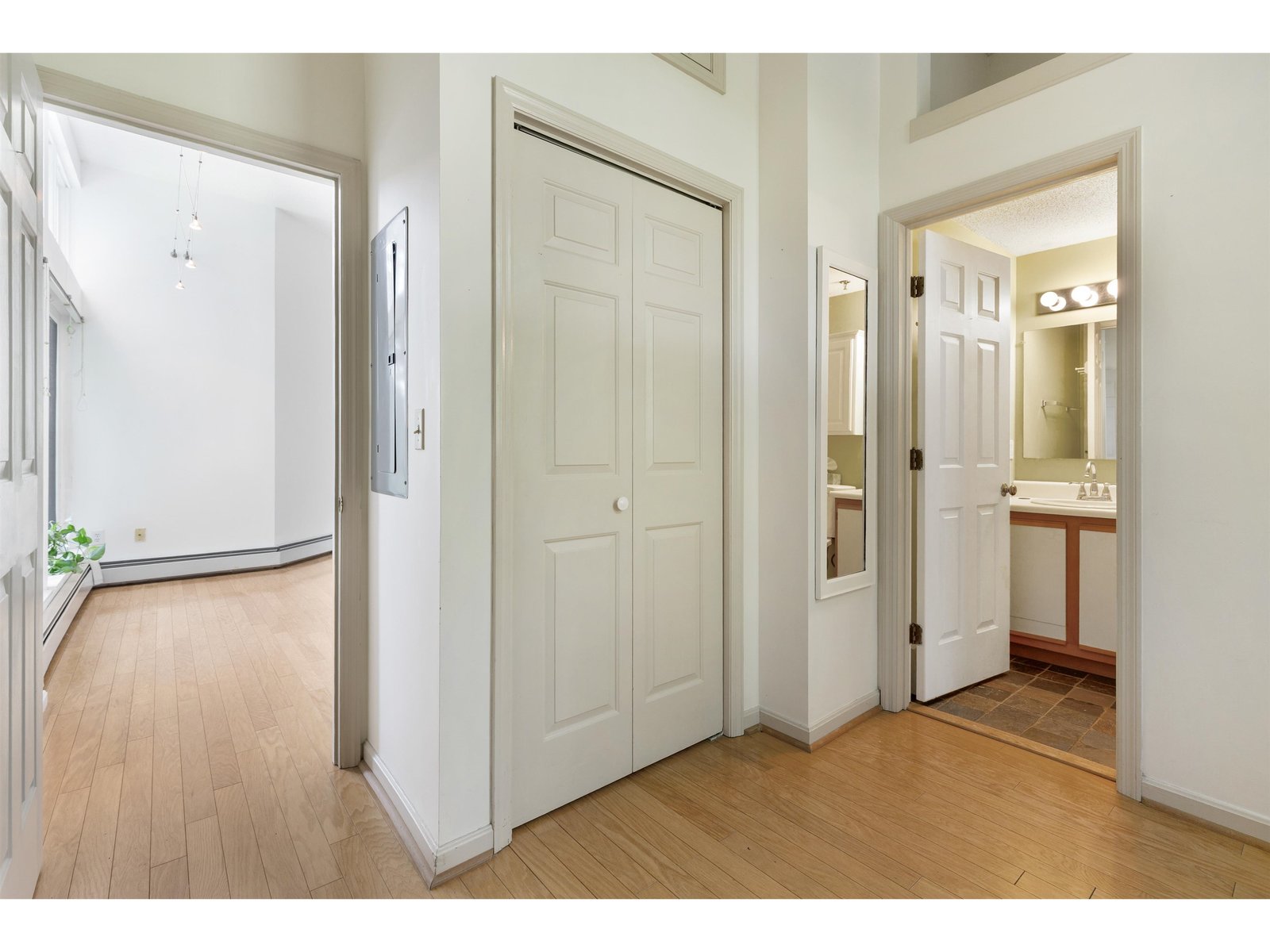 16 Hemlock Ridge Drive, Unit 204