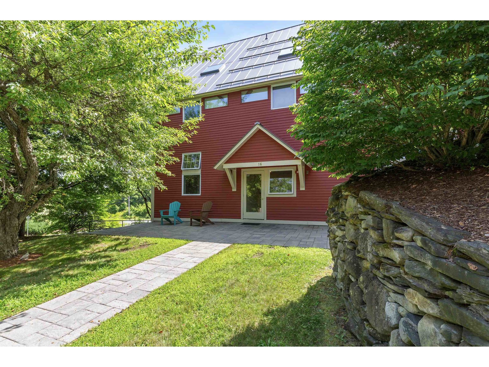 16 Hemlock Ridge Drive, Unit 204