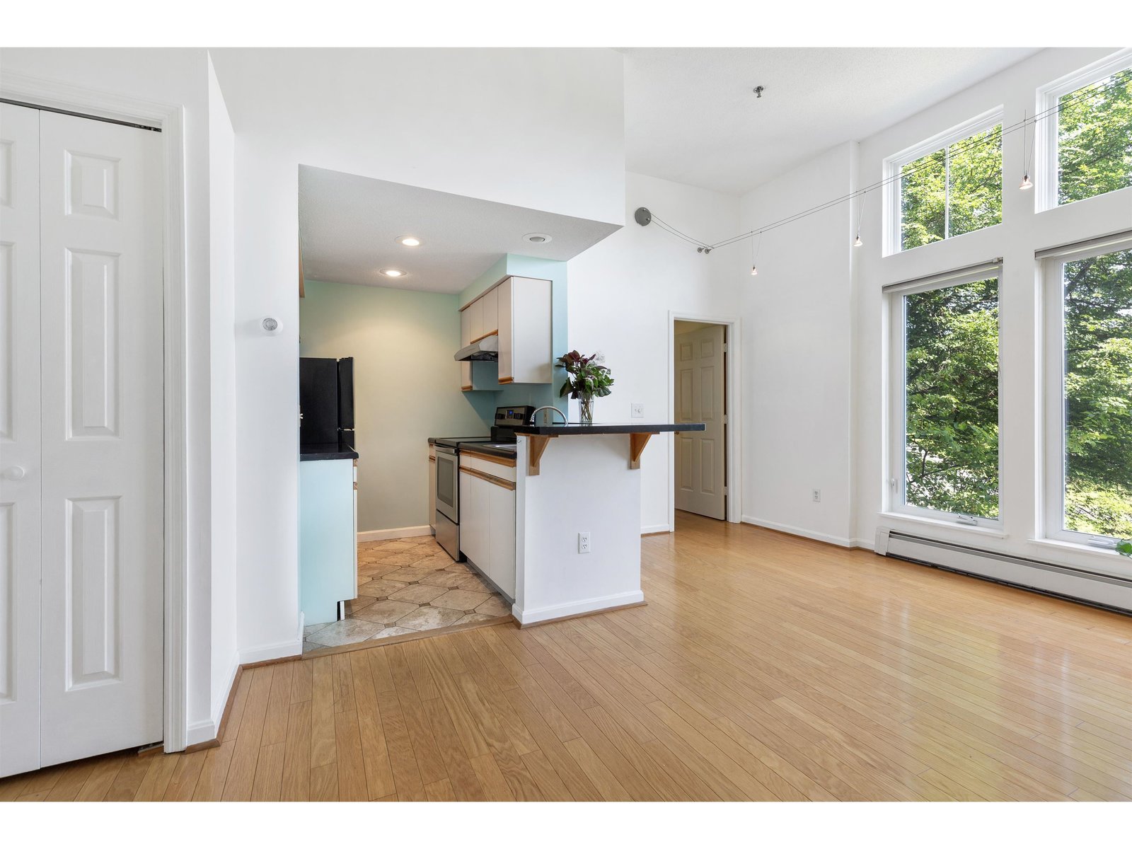 16 Hemlock Ridge Drive, Unit 204