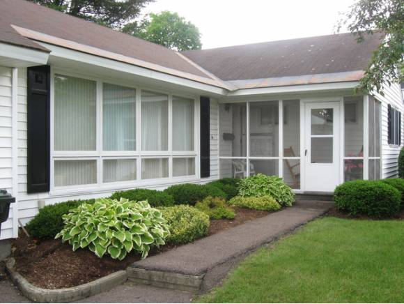 16 Holly Lane