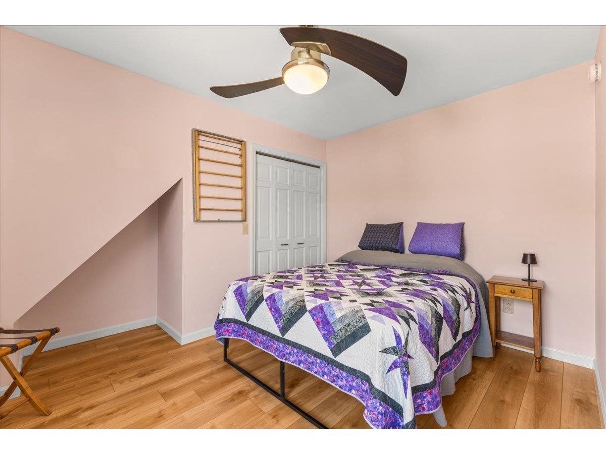 16 Joseph Lane