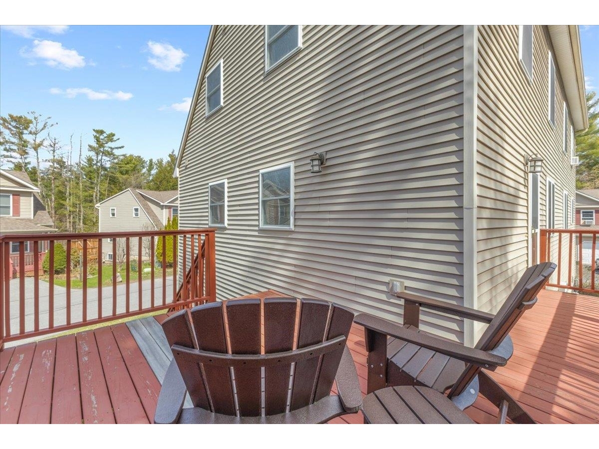 16 Joseph Lane