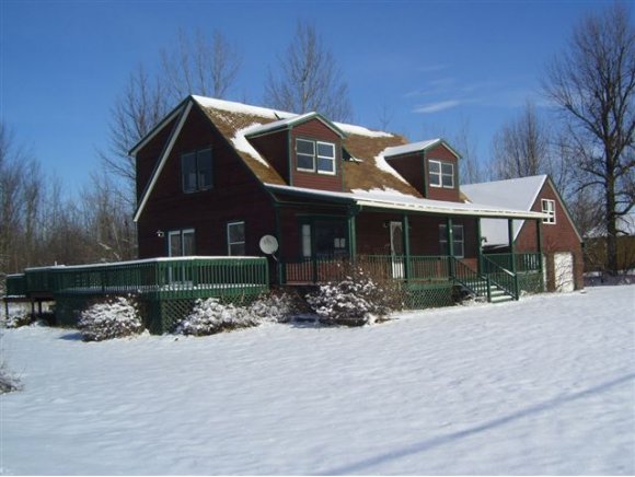 16 Lake ST