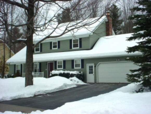 16 Lang Dr
