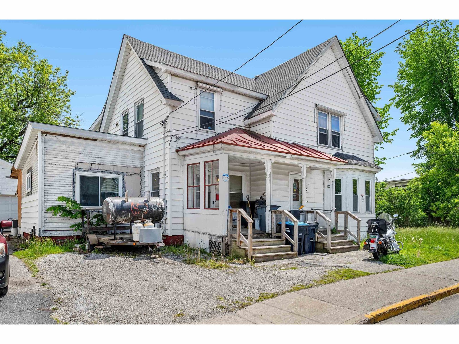 16 Laurel Street
