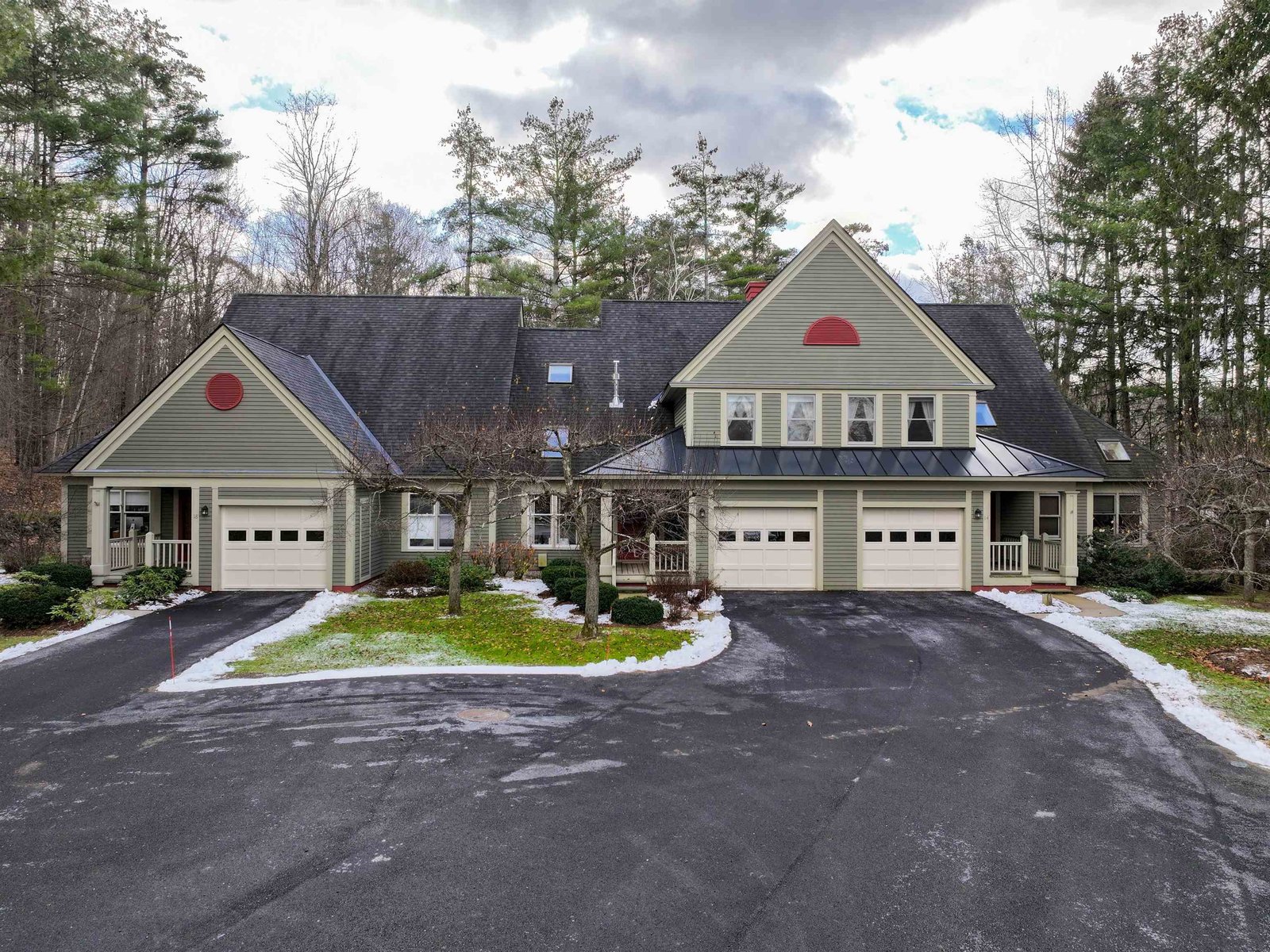 16 Nedde Lane, Middlebury