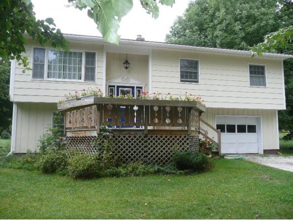 16 Packard Rd