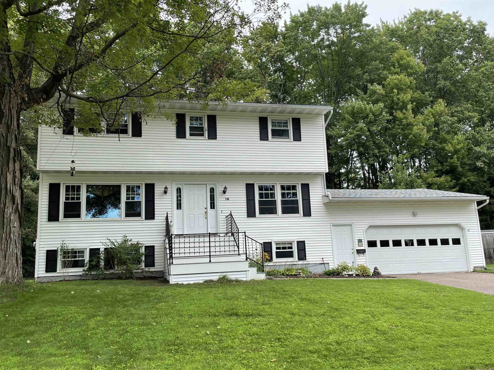 16 Prouty Parkway