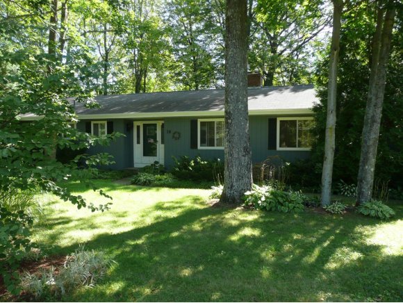 16 Rustic Dr