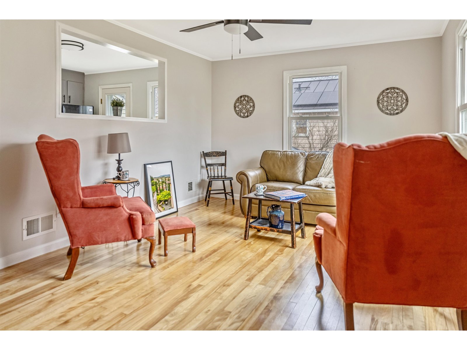16 Seneca Avenue