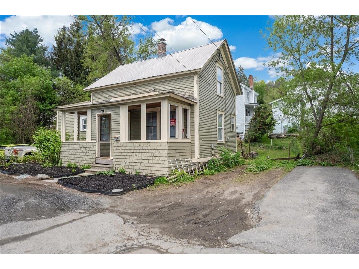16 Shurtleff Place