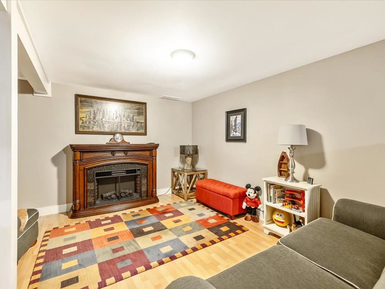 16 Sugarbush Road