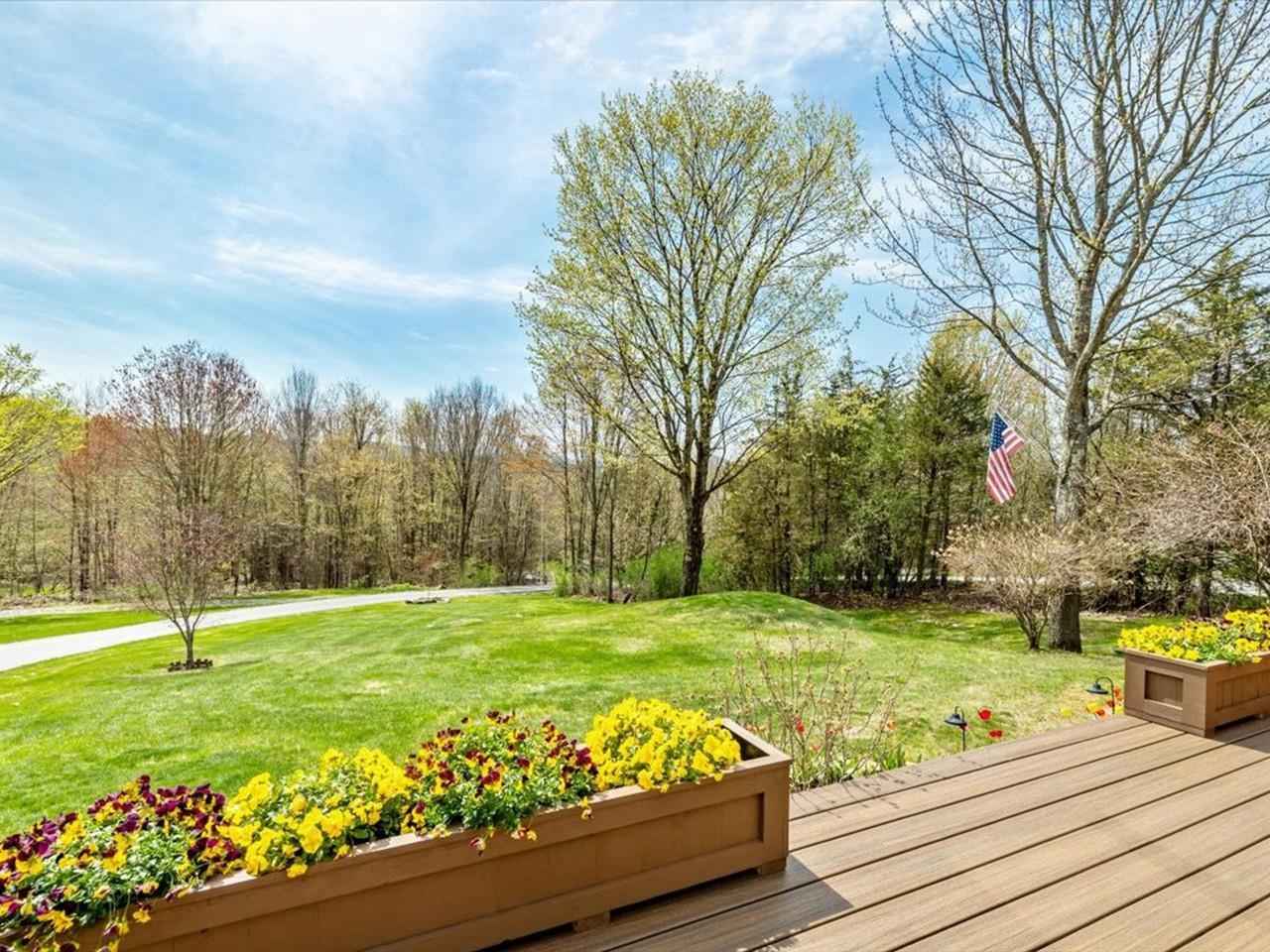 16 Sugarbush Road