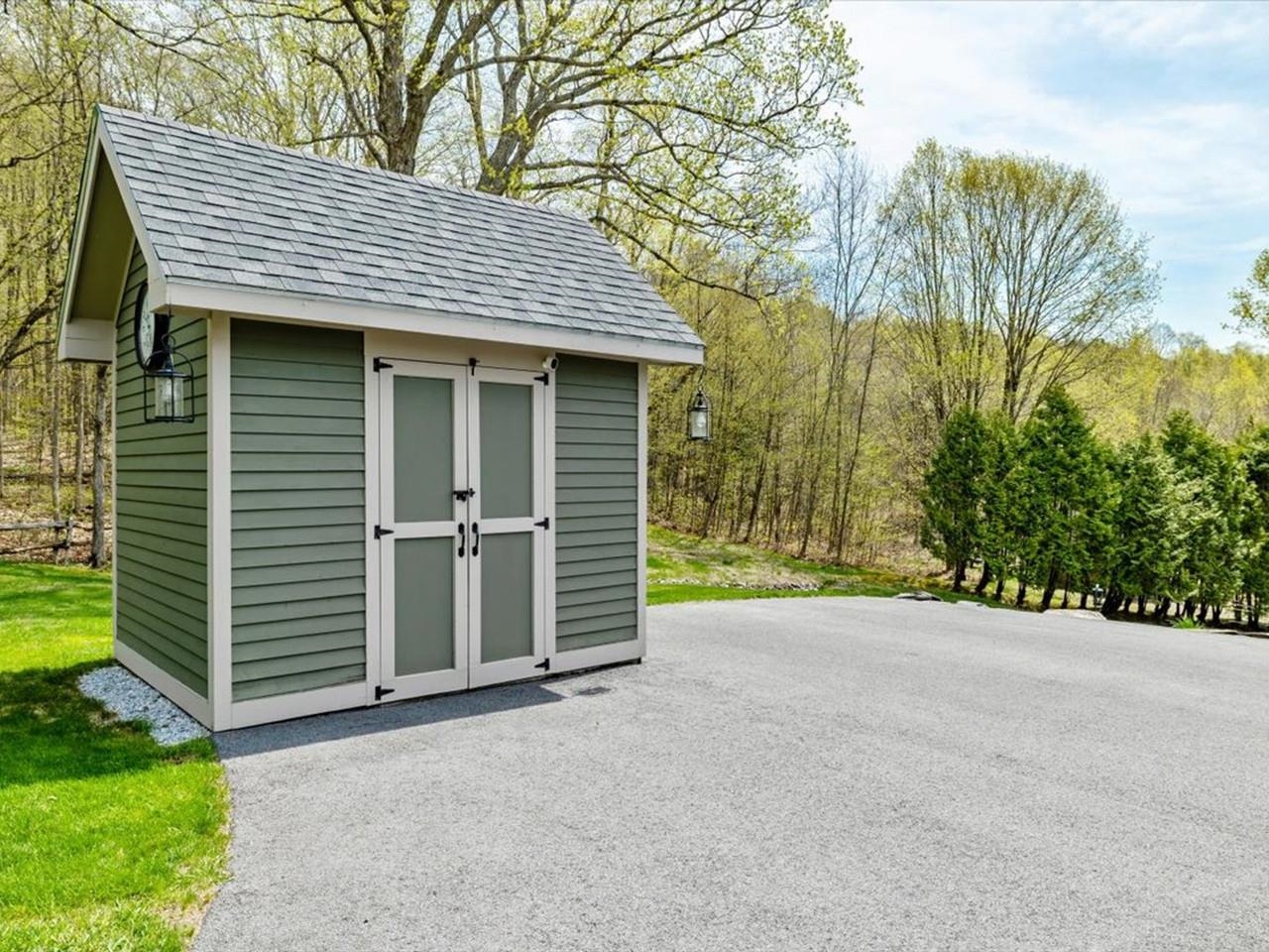 Shed