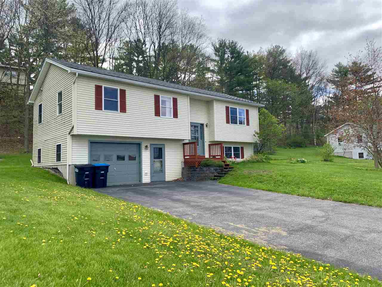 16 Thomas Circle