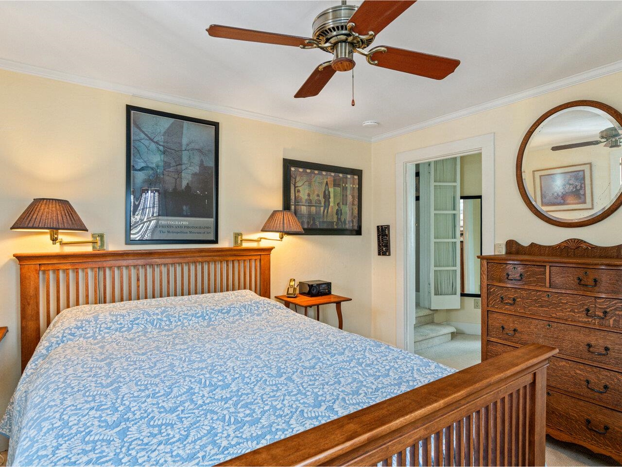 16 White Place