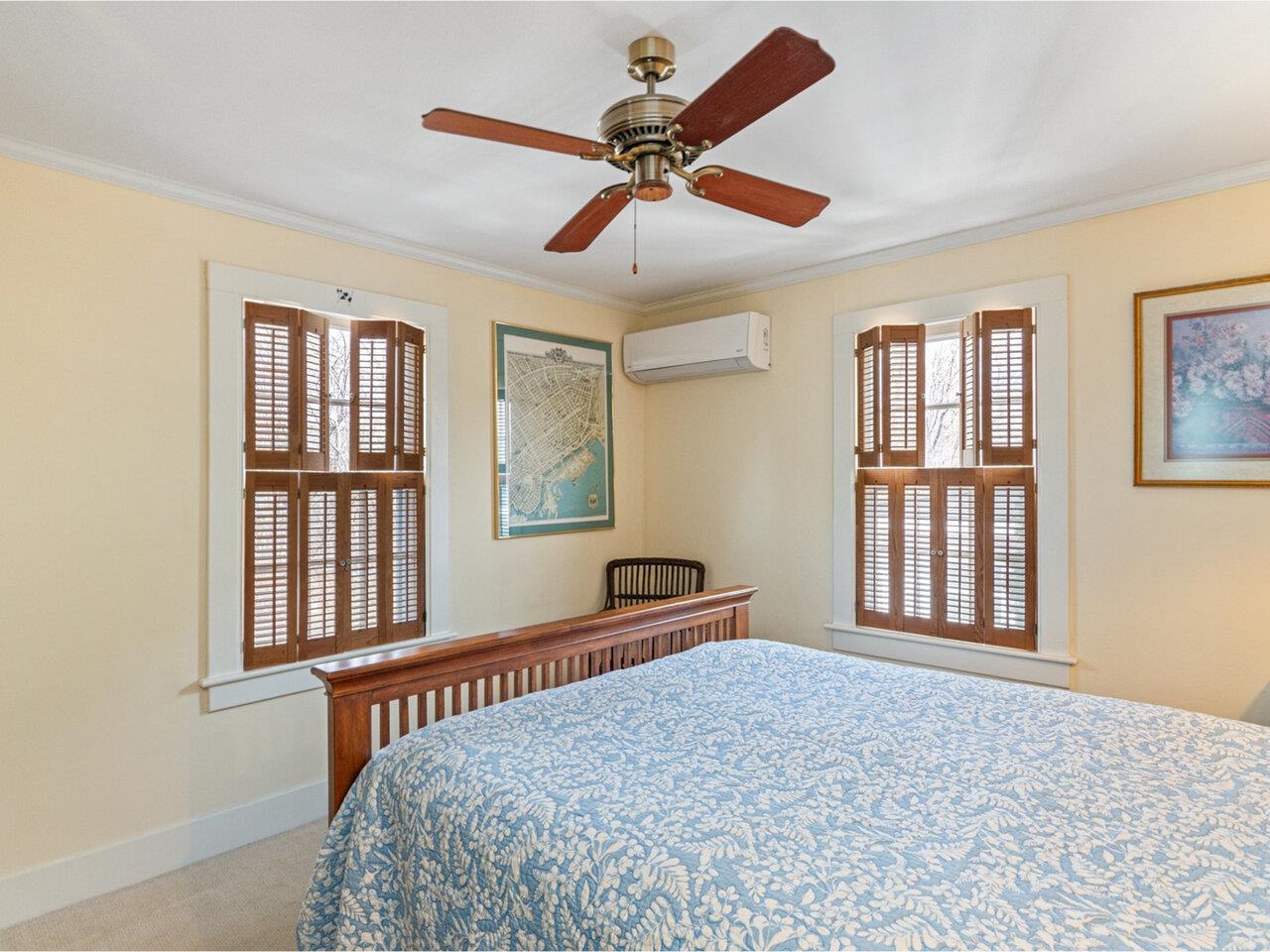 16 White Place