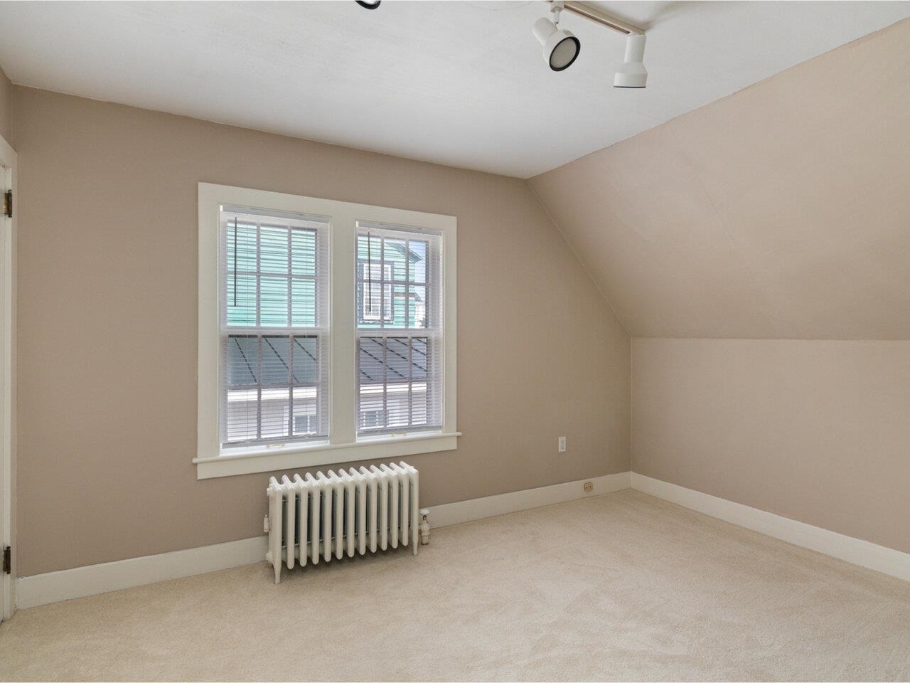 16 White Place