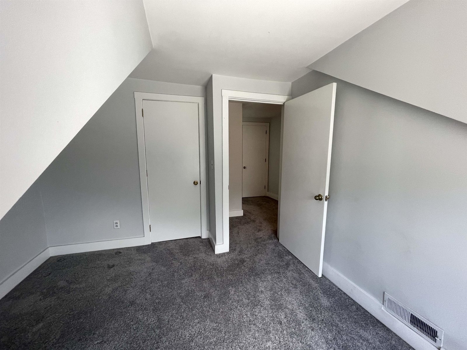 160 Main Street, Unit 2