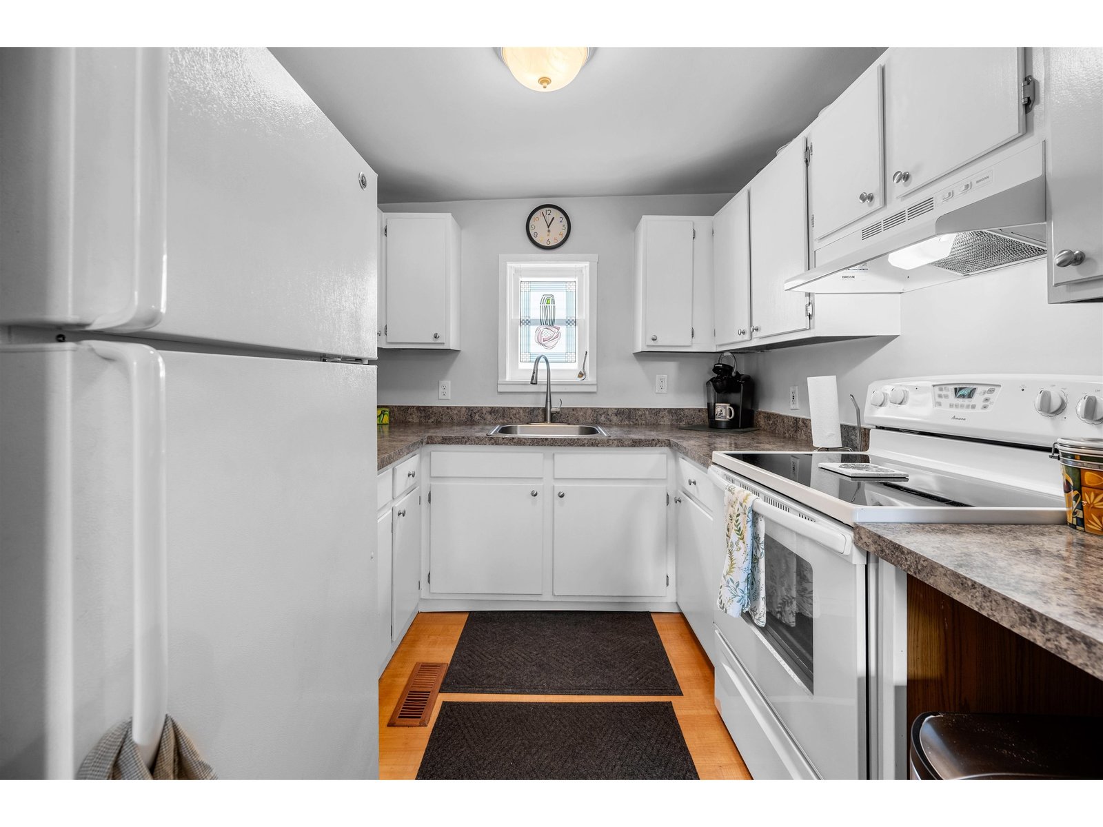 160 Main Street, Unit 2