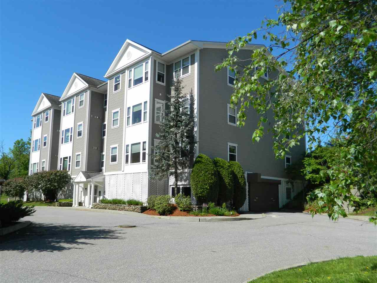 160 Wiley Road, Unit 302