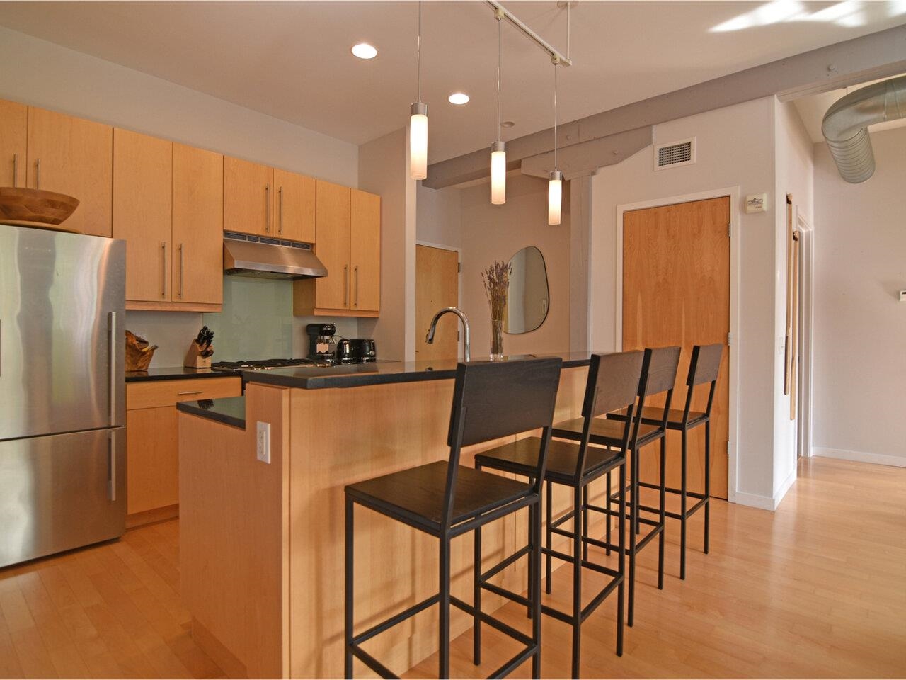 Breakfast bar